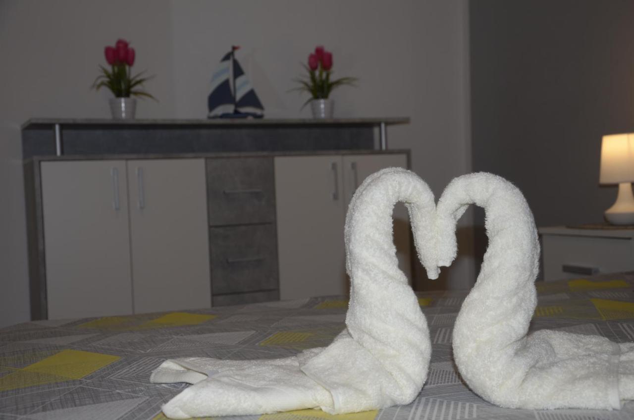 ורסאר Apartman Rocan מראה חיצוני תמונה