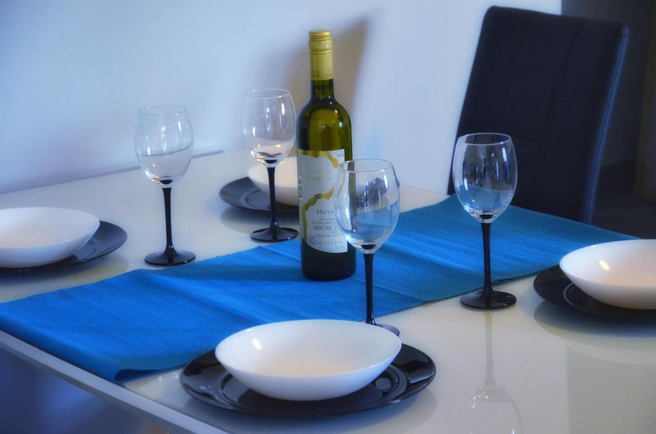 ורסאר Apartman Rocan מראה חיצוני תמונה