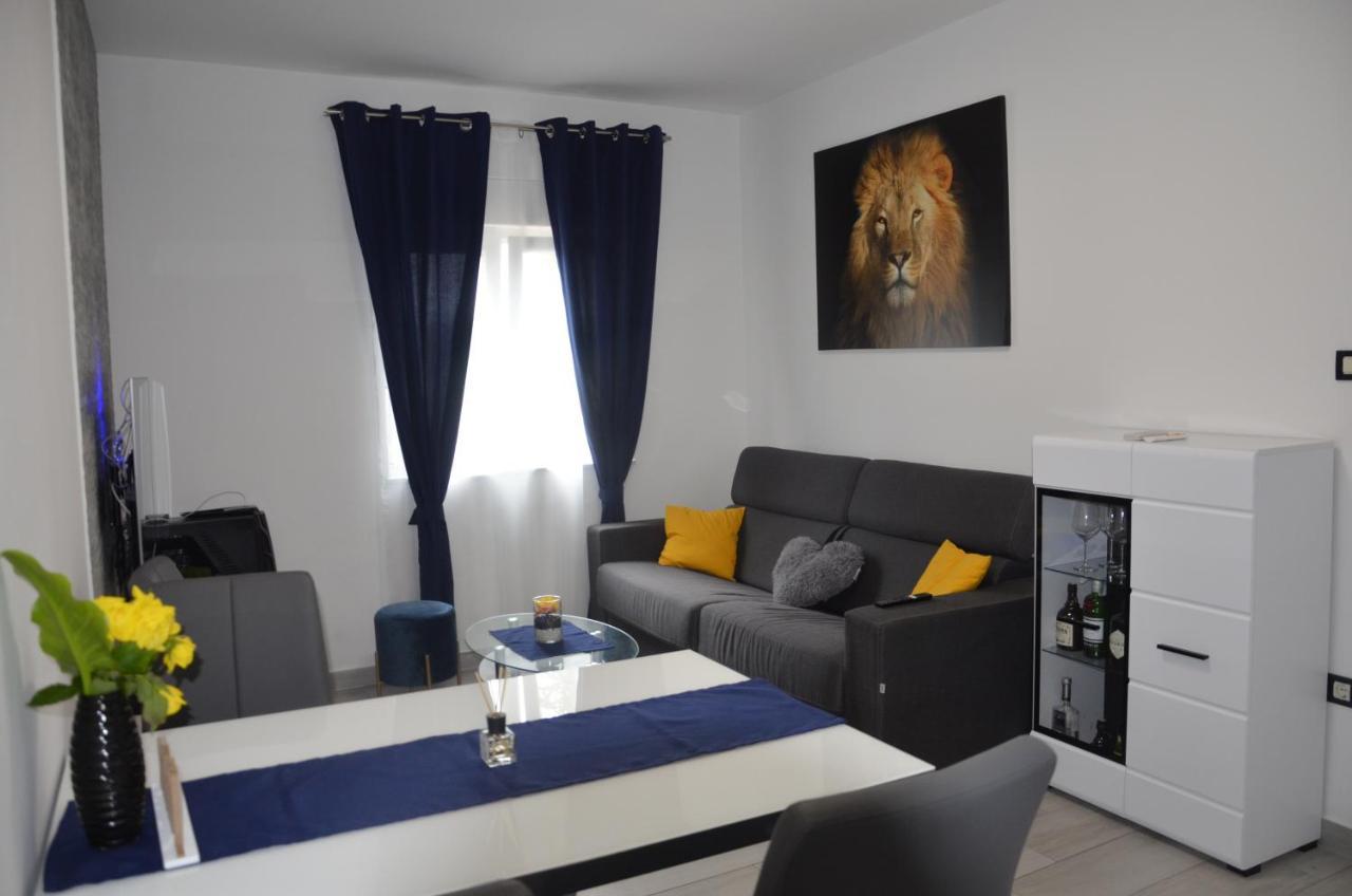 ורסאר Apartman Rocan מראה חיצוני תמונה