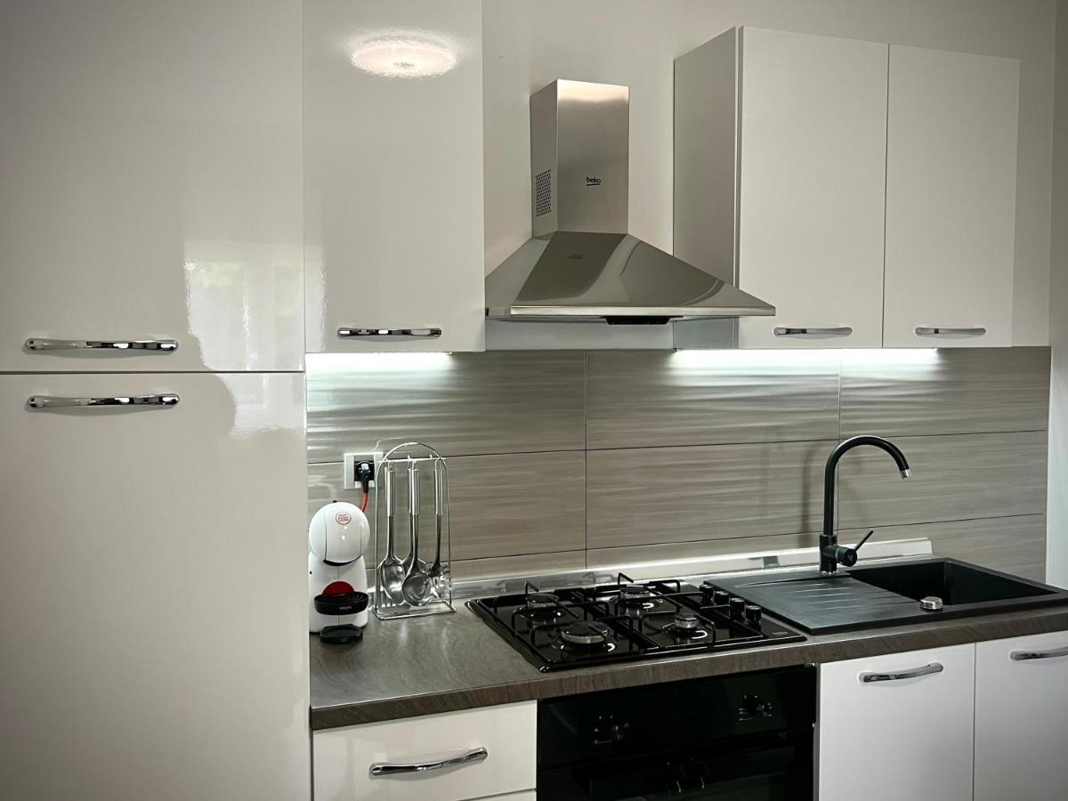 ורסאר Apartman Rocan מראה חיצוני תמונה