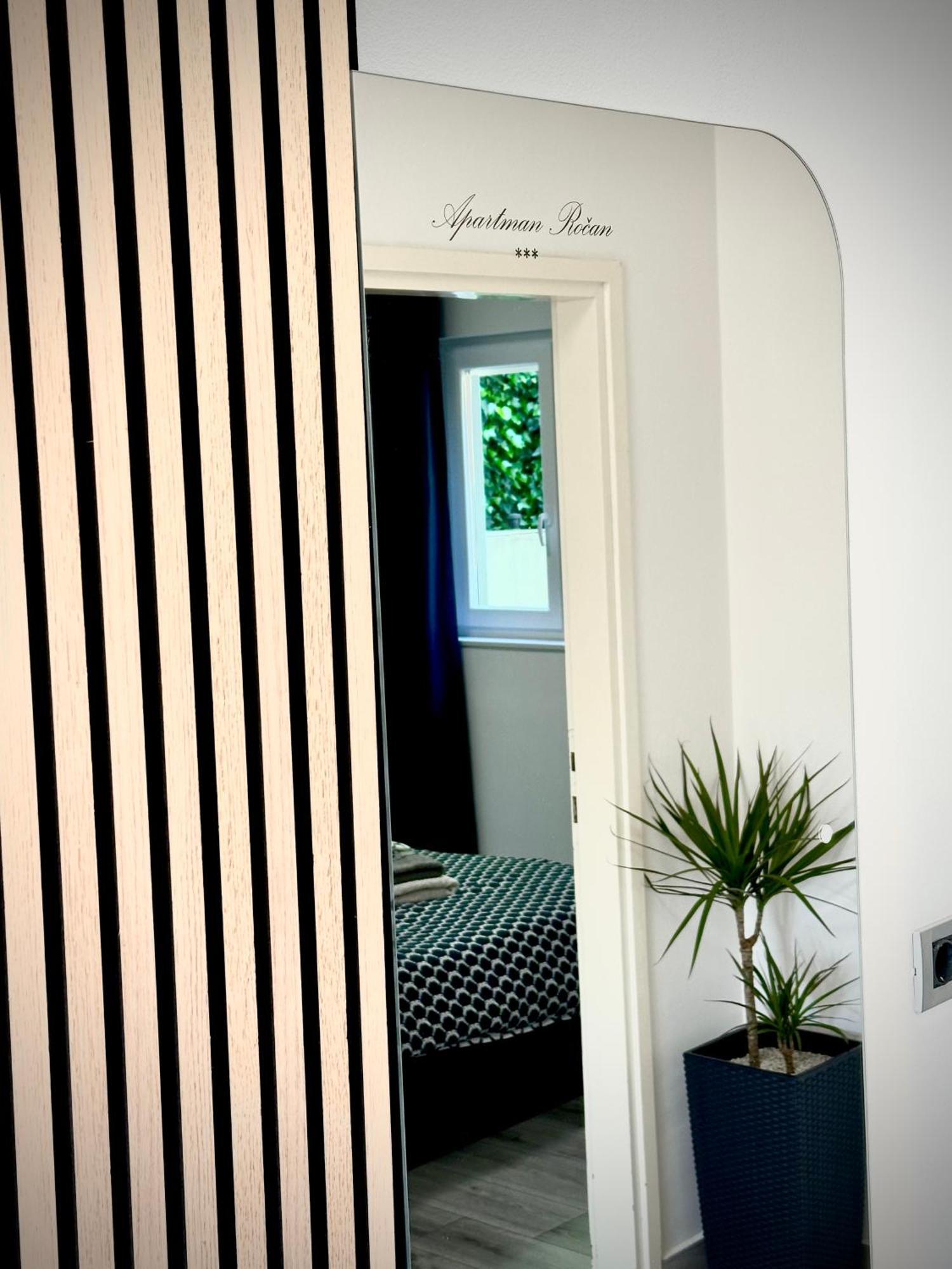 ורסאר Apartman Rocan מראה חיצוני תמונה