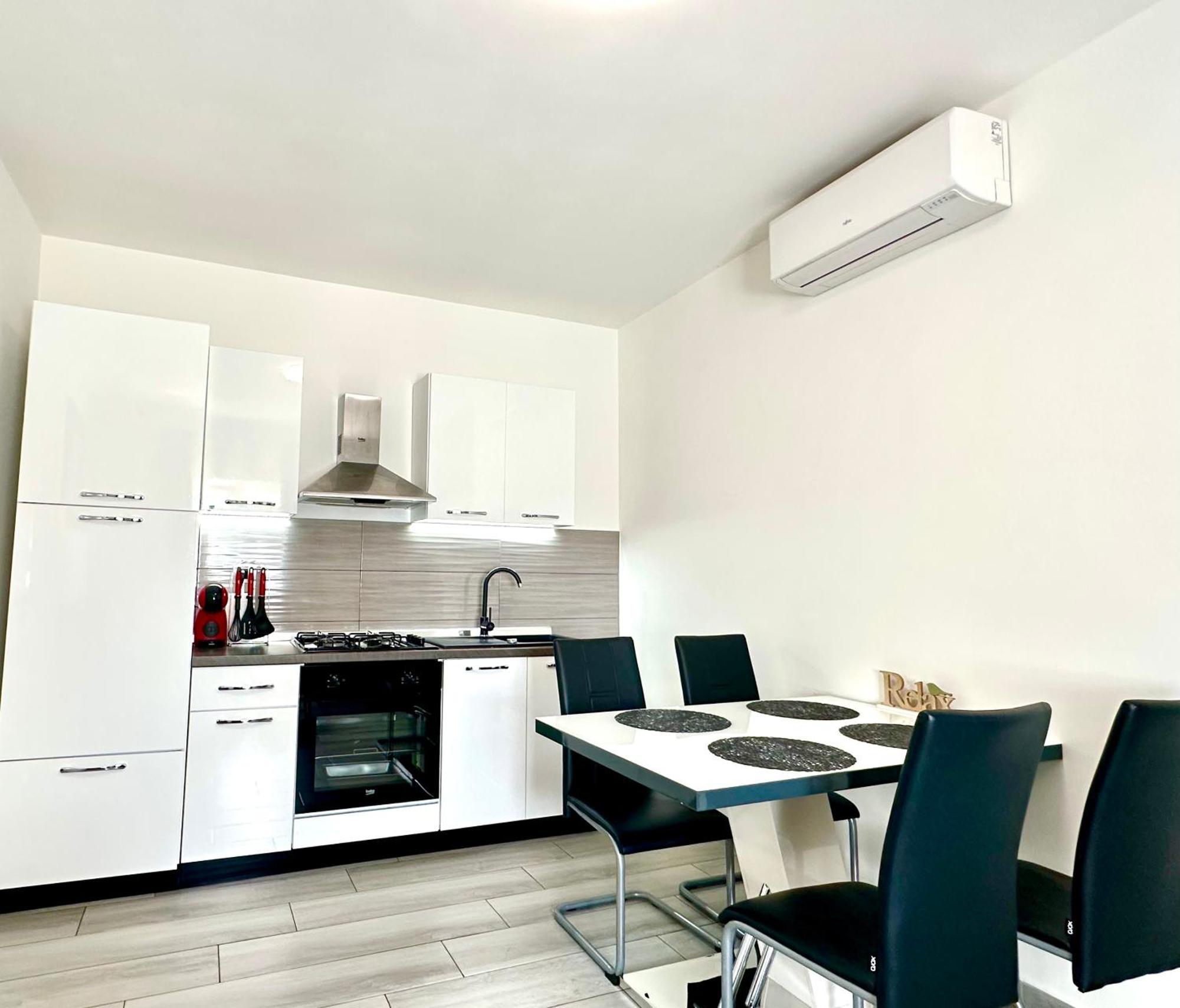 ורסאר Apartman Rocan מראה חיצוני תמונה