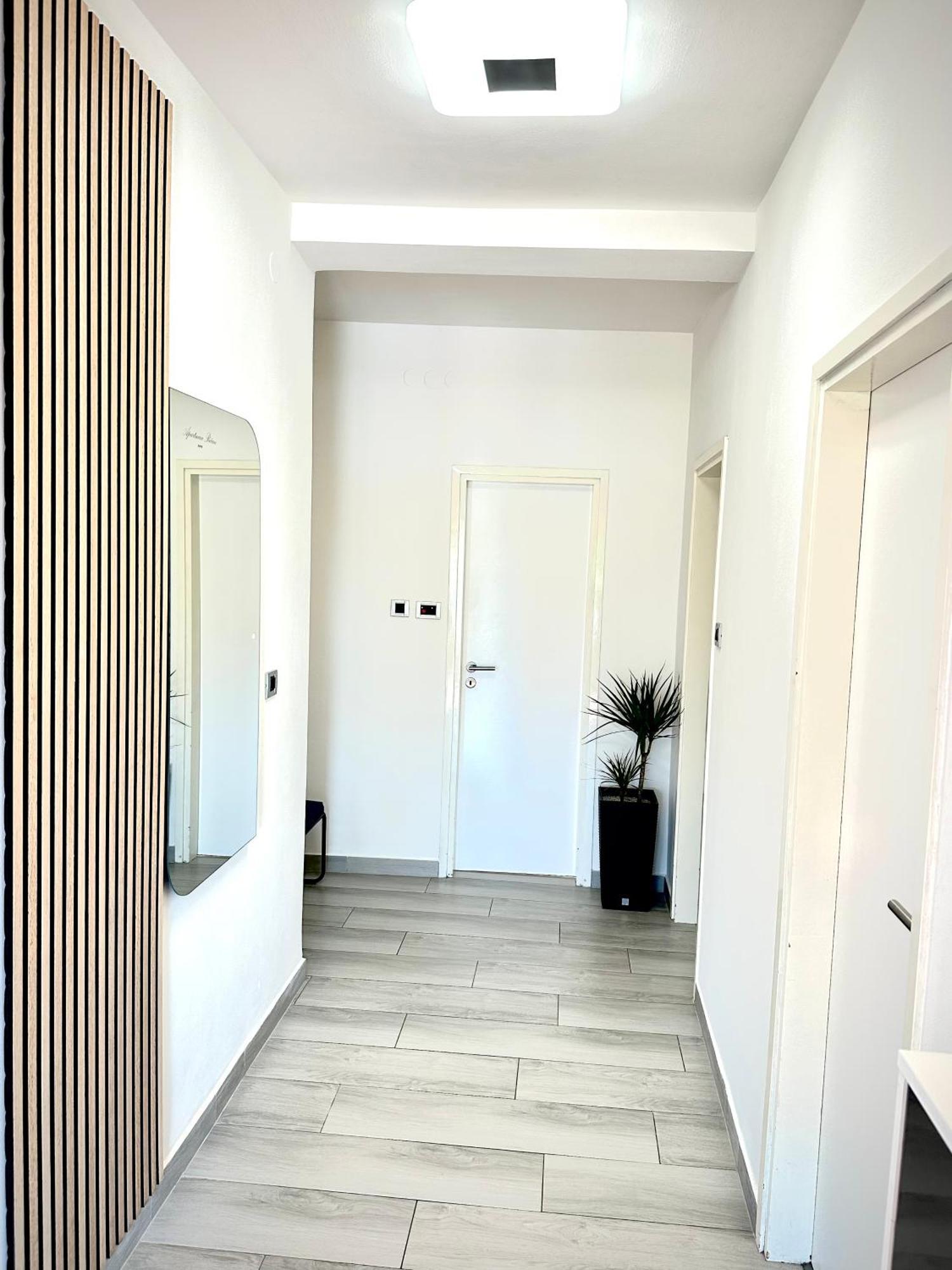 ורסאר Apartman Rocan מראה חיצוני תמונה
